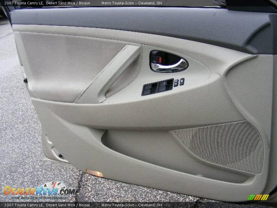 2007 Toyota Camry LE Desert Sand Mica / Bisque Photo #22