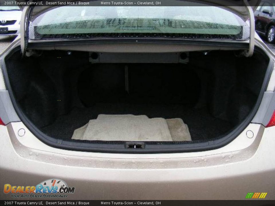 2007 Toyota Camry LE Desert Sand Mica / Bisque Photo #23