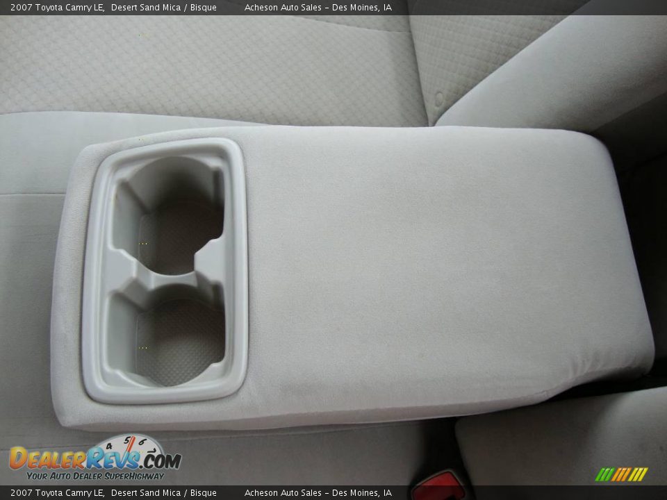 2007 Toyota Camry LE Desert Sand Mica / Bisque Photo #26