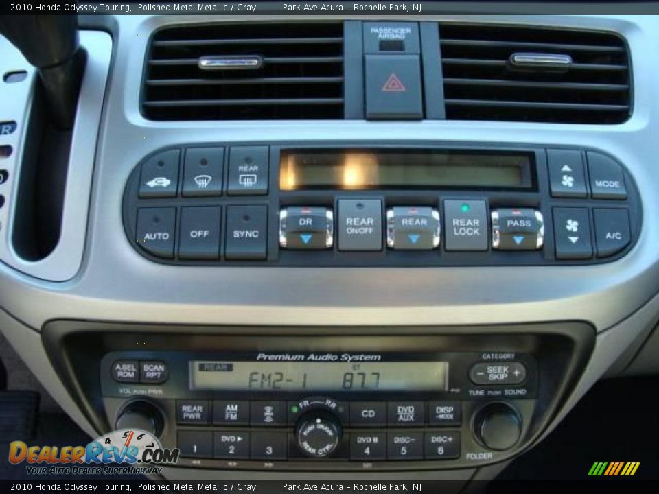 2010 Honda Odyssey Touring Polished Metal Metallic / Gray Photo #14
