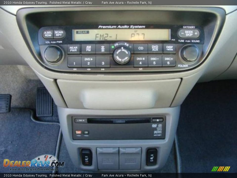 2010 Honda Odyssey Touring Polished Metal Metallic / Gray Photo #15