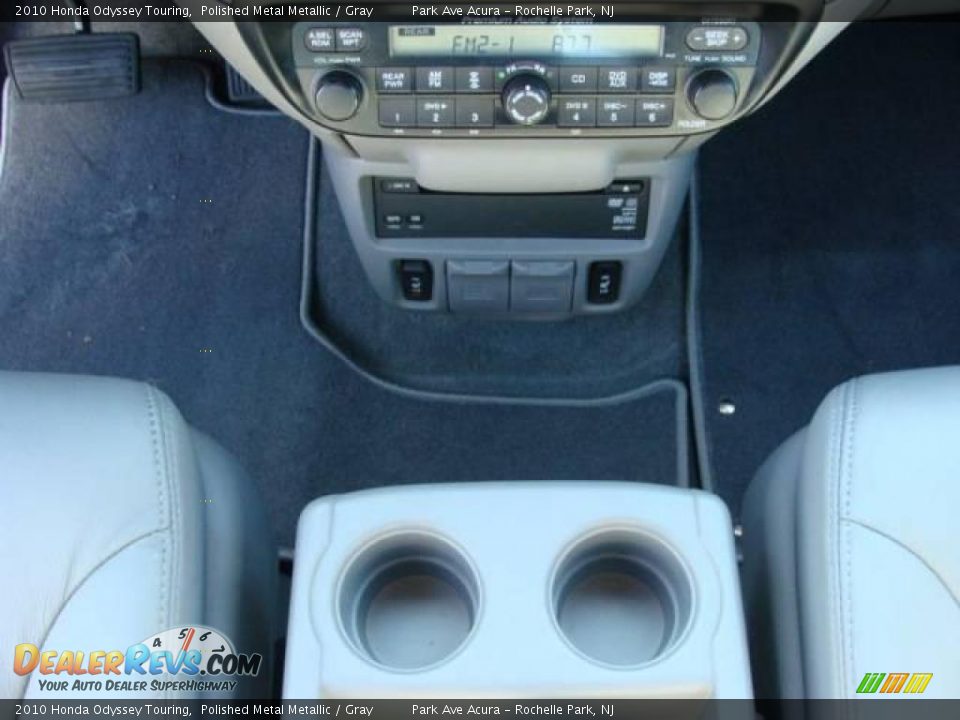 2010 Honda Odyssey Touring Polished Metal Metallic / Gray Photo #16