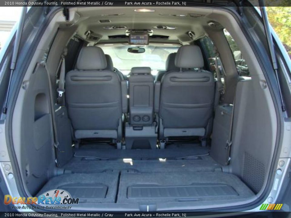 2010 Honda Odyssey Touring Polished Metal Metallic / Gray Photo #18