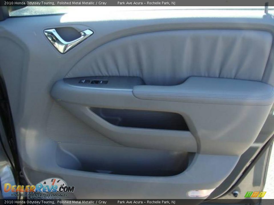 2010 Honda Odyssey Touring Polished Metal Metallic / Gray Photo #22