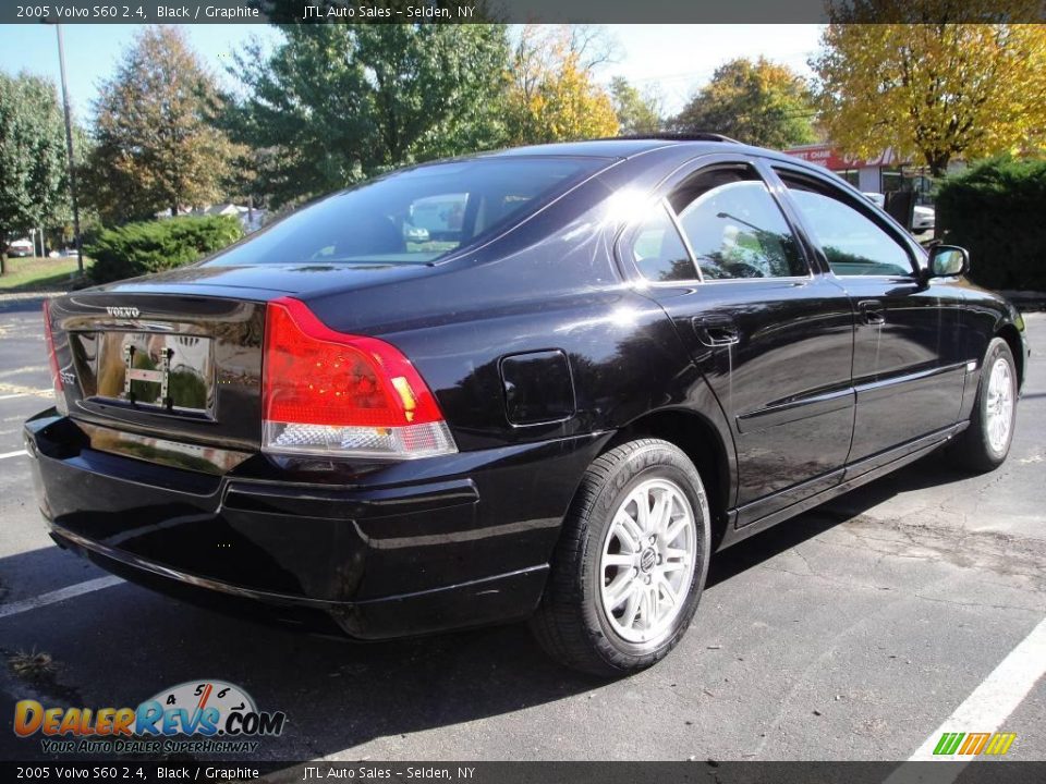 2005 Volvo S60 2.4 Black / Graphite Photo #5