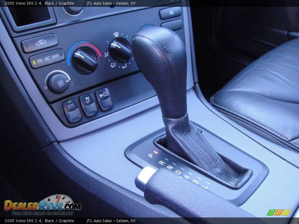 2005 Volvo S60 2.4 Black / Graphite Photo #15