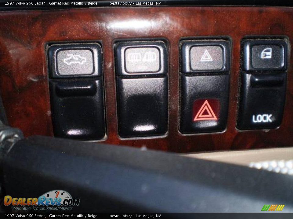 1997 Volvo 960 Sedan Garnet Red Metallic / Beige Photo #17