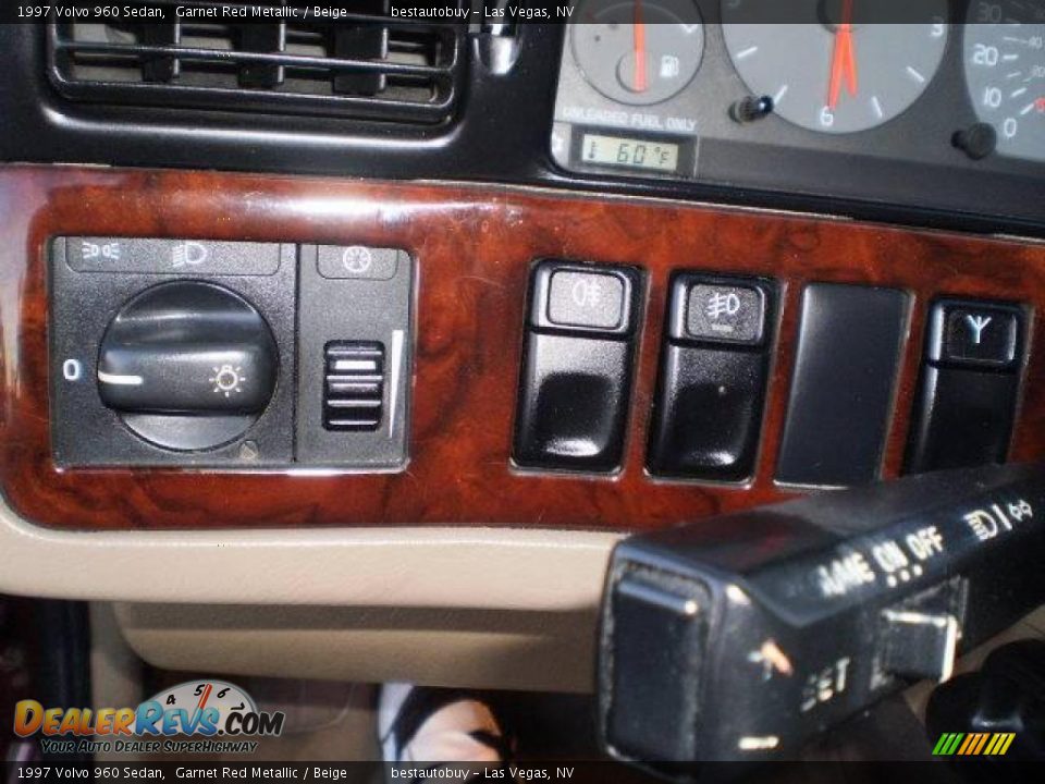 1997 Volvo 960 Sedan Garnet Red Metallic / Beige Photo #18