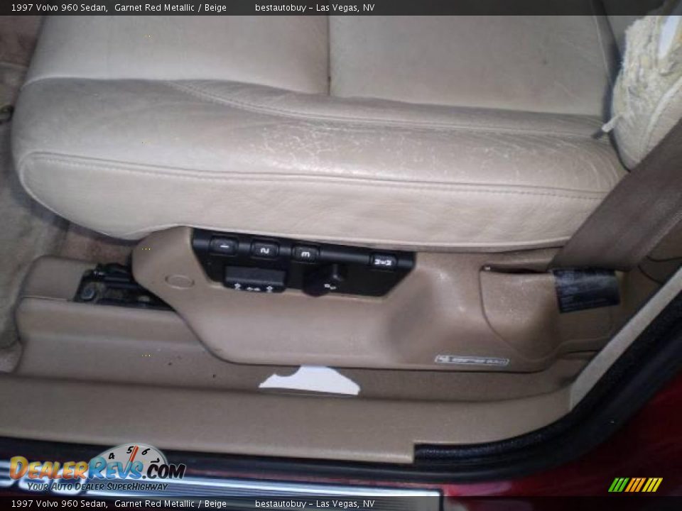 1997 Volvo 960 Sedan Garnet Red Metallic / Beige Photo #19