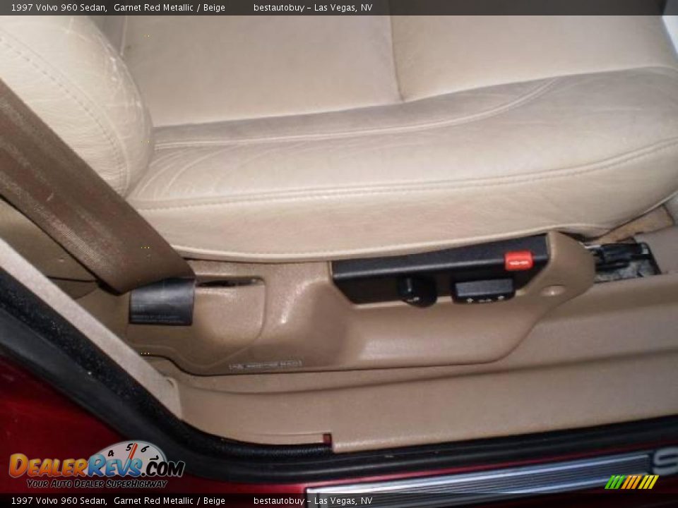1997 Volvo 960 Sedan Garnet Red Metallic / Beige Photo #27