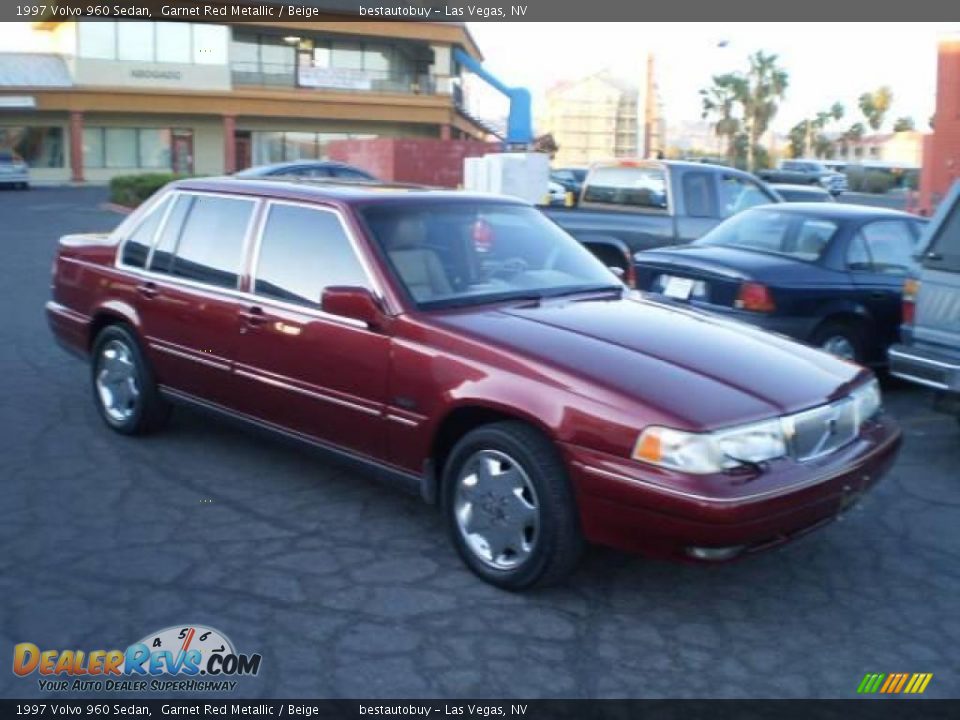 1997 Volvo 960 Sedan Garnet Red Metallic / Beige Photo #34