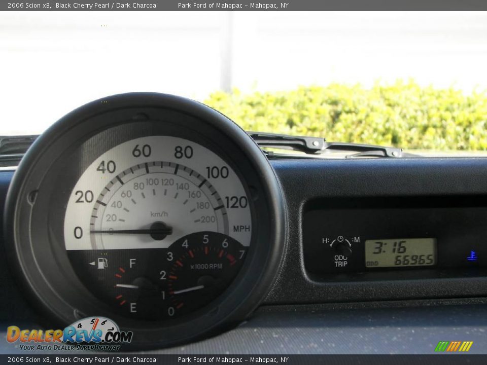 2006 Scion xB Black Cherry Pearl / Dark Charcoal Photo #13