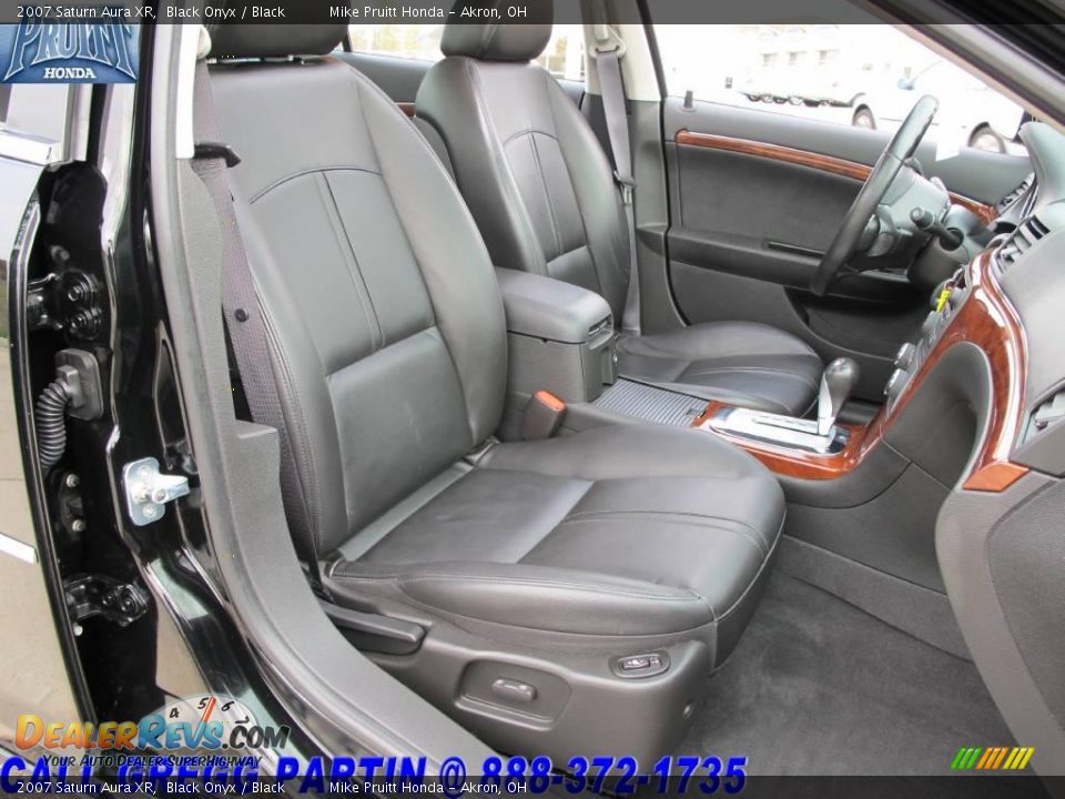 2007 Saturn Aura XR Black Onyx / Black Photo #17