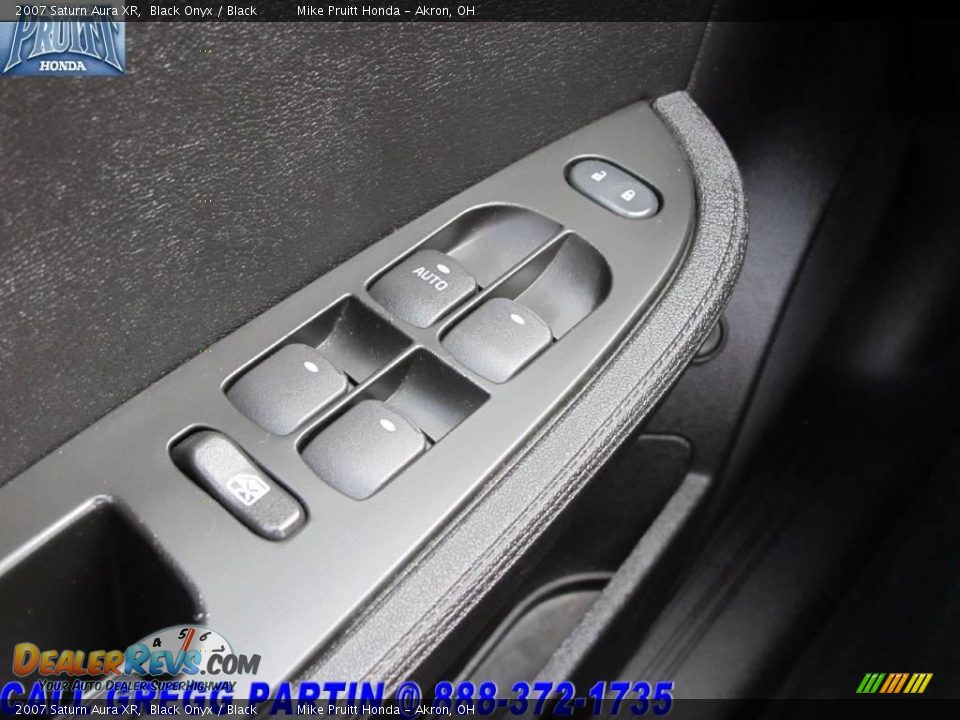 2007 Saturn Aura XR Black Onyx / Black Photo #23