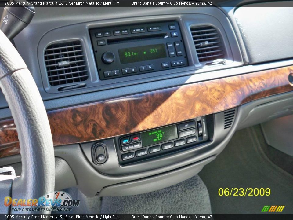2005 Mercury Grand Marquis LS Silver Birch Metallic / Light Flint Photo #7