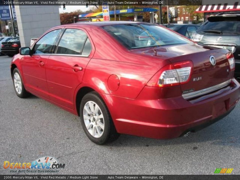 2006 Mercury Milan V6 Vivid Red Metallic / Medium Light Stone Photo #5