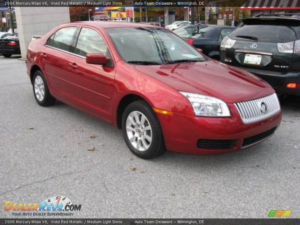 2006 Mercury Milan V6 Vivid Red Metallic / Medium Light Stone Photo #8