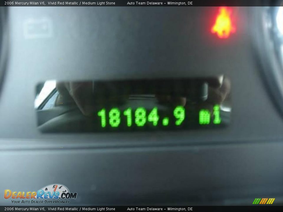 2006 Mercury Milan V6 Vivid Red Metallic / Medium Light Stone Photo #15