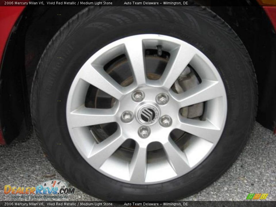 2006 Mercury Milan V6 Vivid Red Metallic / Medium Light Stone Photo #29