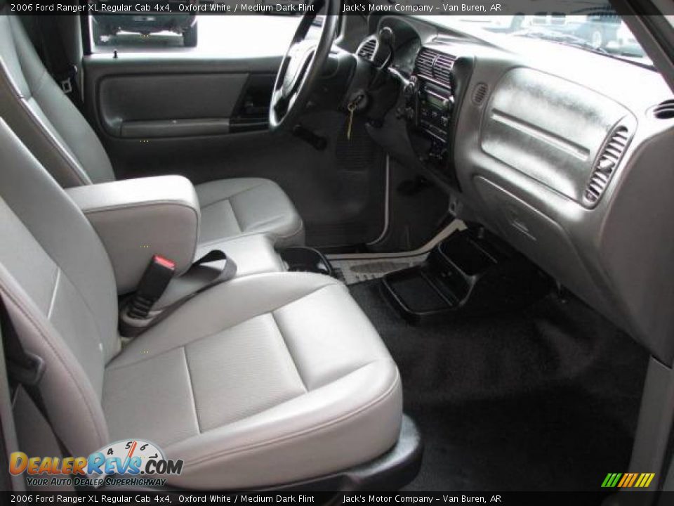 2006 Ford Ranger XL Regular Cab 4x4 Oxford White / Medium Dark Flint Photo #9