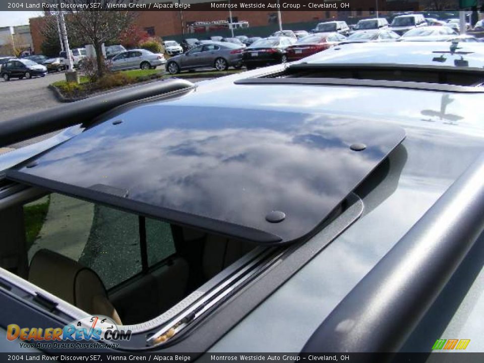 2004 Land Rover Discovery SE7 Vienna Green / Alpaca Beige Photo #28