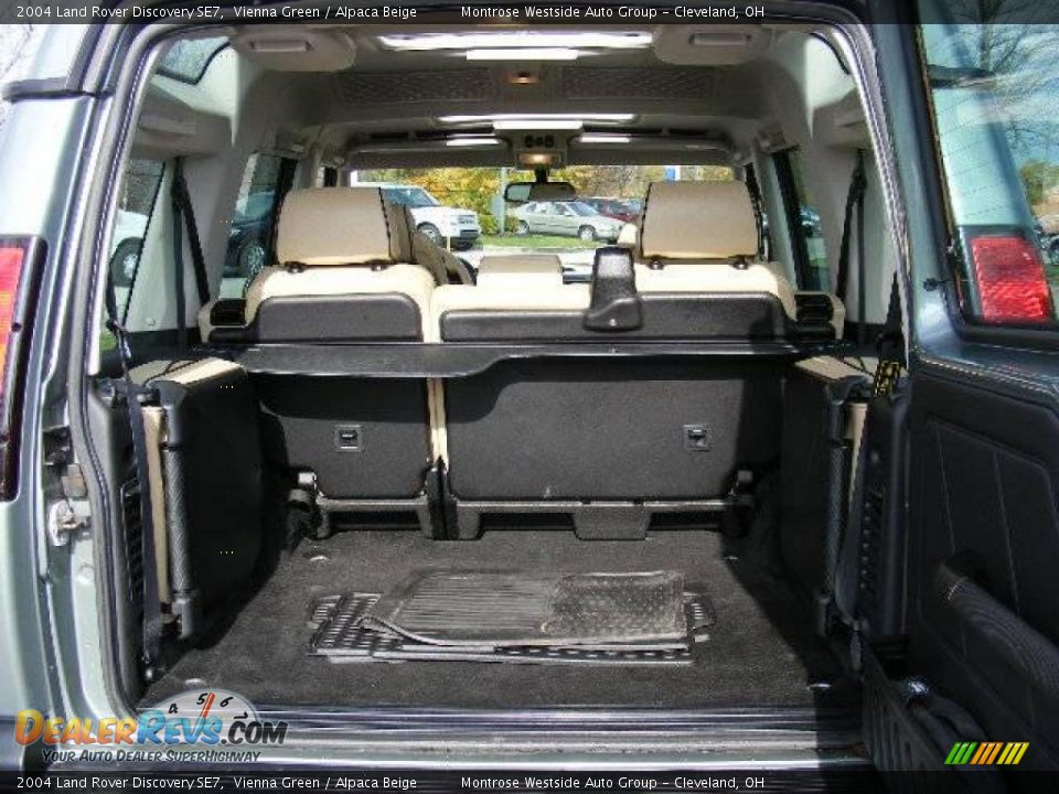 2004 Land Rover Discovery SE7 Vienna Green / Alpaca Beige Photo #29