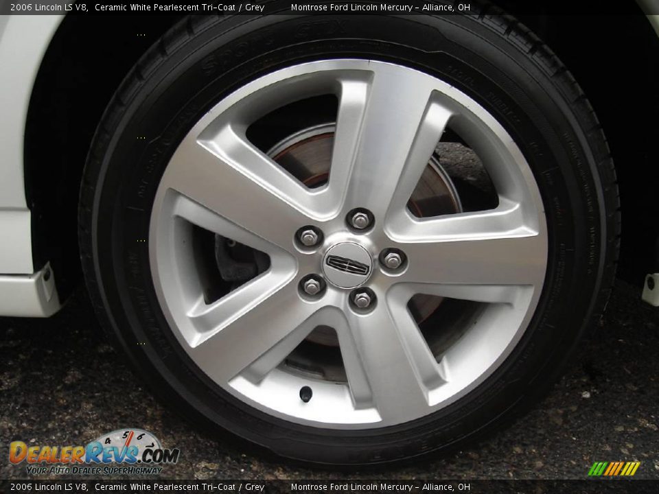 2006 Lincoln LS V8 Ceramic White Pearlescent Tri-Coat / Grey Photo #12