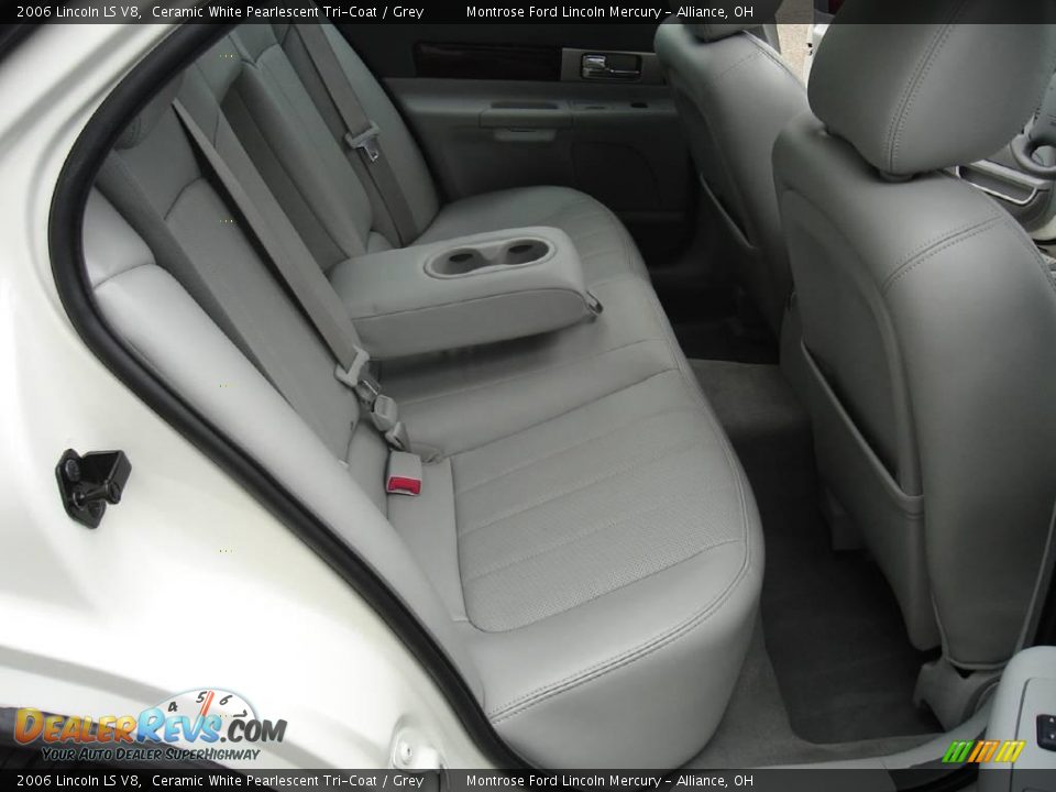 2006 Lincoln LS V8 Ceramic White Pearlescent Tri-Coat / Grey Photo #15