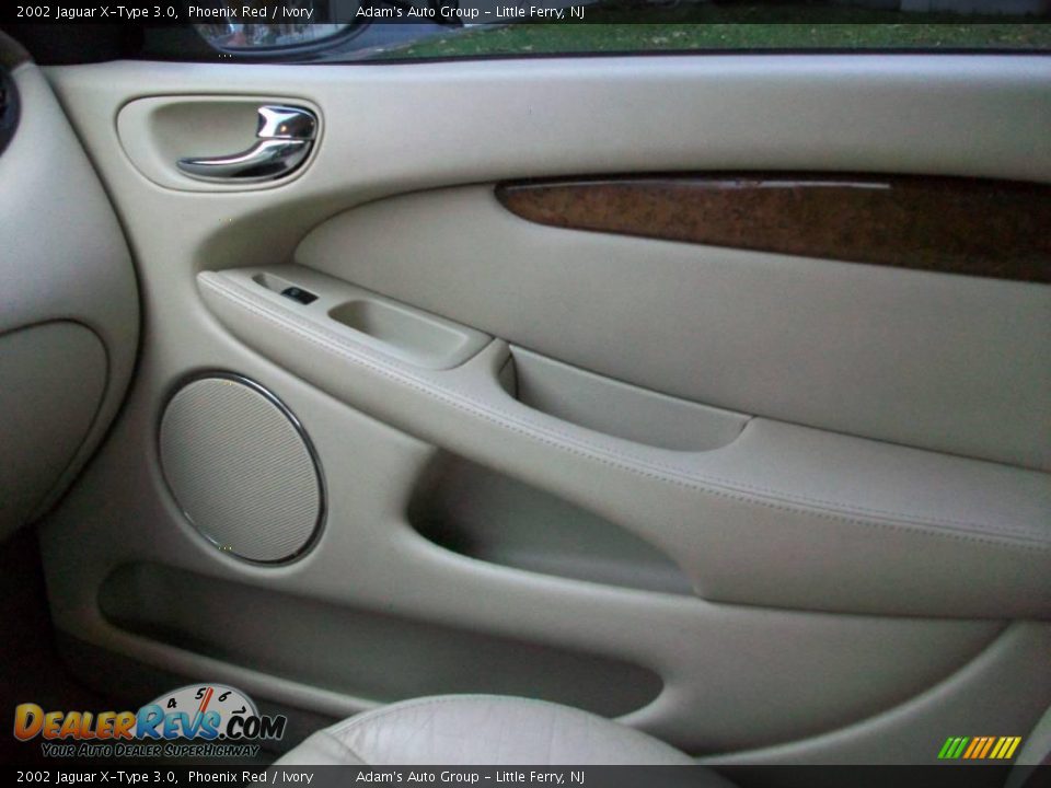 2002 Jaguar X-Type 3.0 Phoenix Red / Ivory Photo #11
