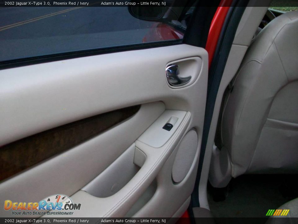 2002 Jaguar X-Type 3.0 Phoenix Red / Ivory Photo #17