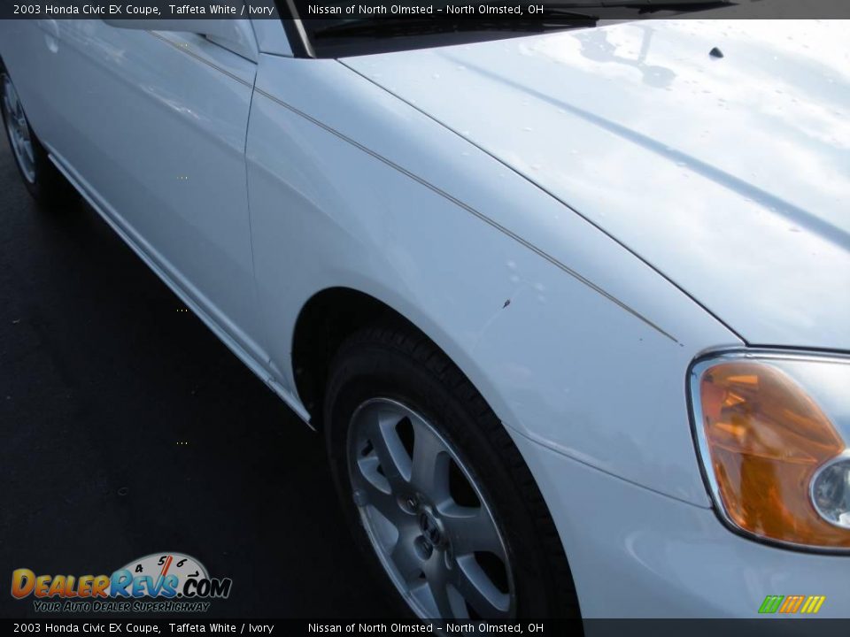 2003 Honda Civic EX Coupe Taffeta White / Ivory Photo #4