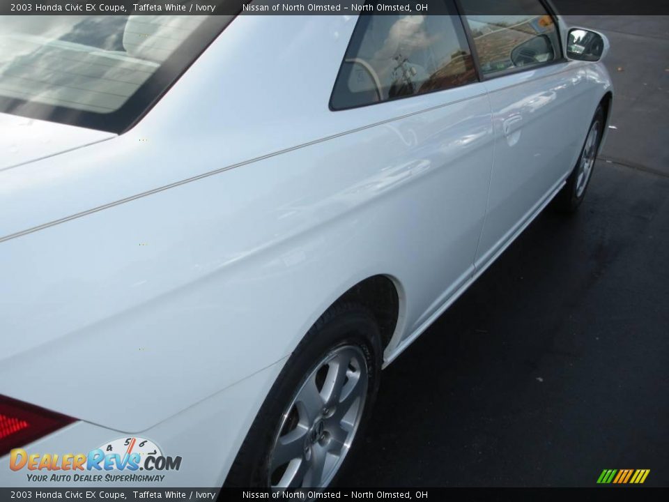 2003 Honda Civic EX Coupe Taffeta White / Ivory Photo #6