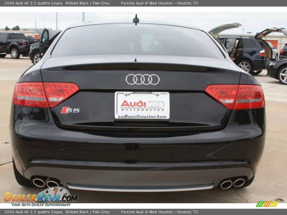 2009 Audi A5 3.2 quattro Coupe Brilliant Black / Pale Grey Photo #9