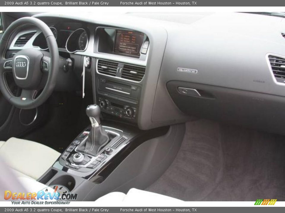 2009 Audi A5 3.2 quattro Coupe Brilliant Black / Pale Grey Photo #13