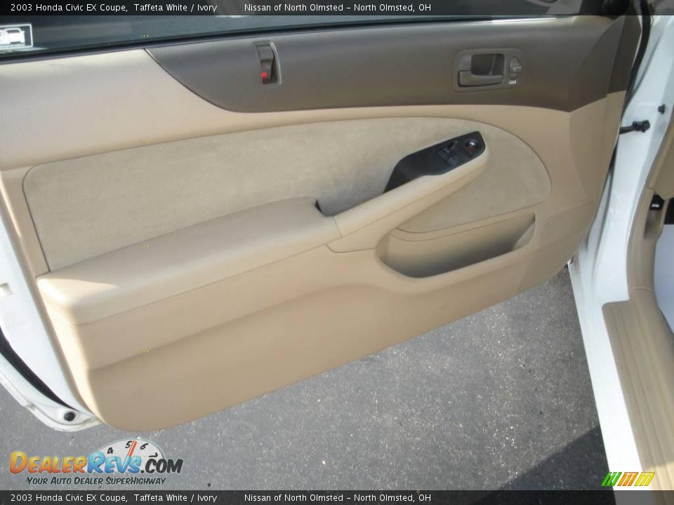 2003 Honda Civic EX Coupe Taffeta White / Ivory Photo #12