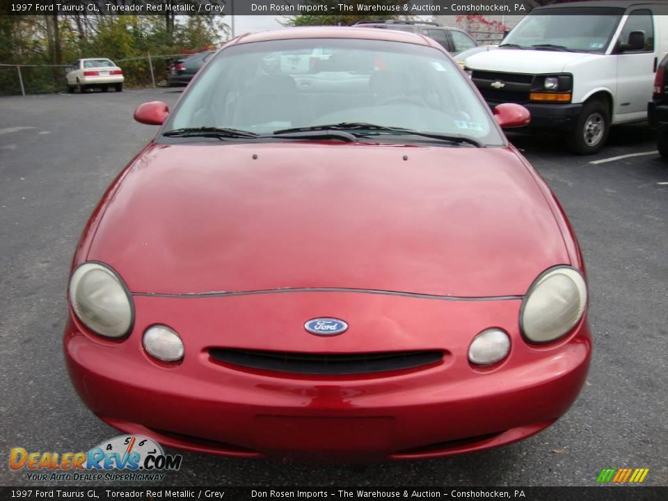 1997 Ford Taurus GL Toreador Red Metallic / Grey Photo #3