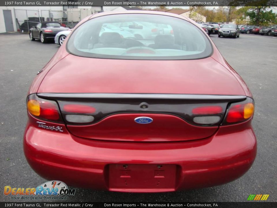 1997 Ford Taurus GL Toreador Red Metallic / Grey Photo #8