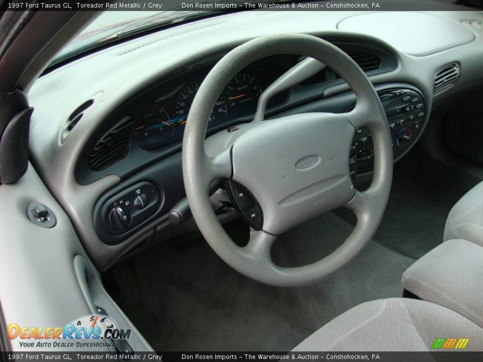 1997 Ford Taurus GL Toreador Red Metallic / Grey Photo #11