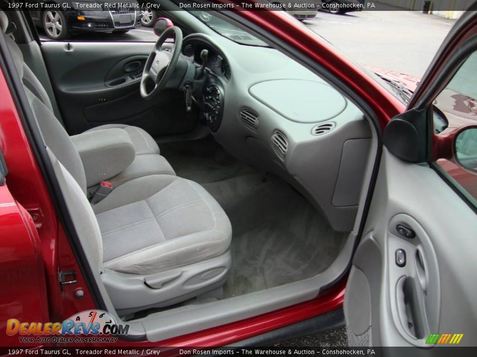 1997 Ford Taurus GL Toreador Red Metallic / Grey Photo #19