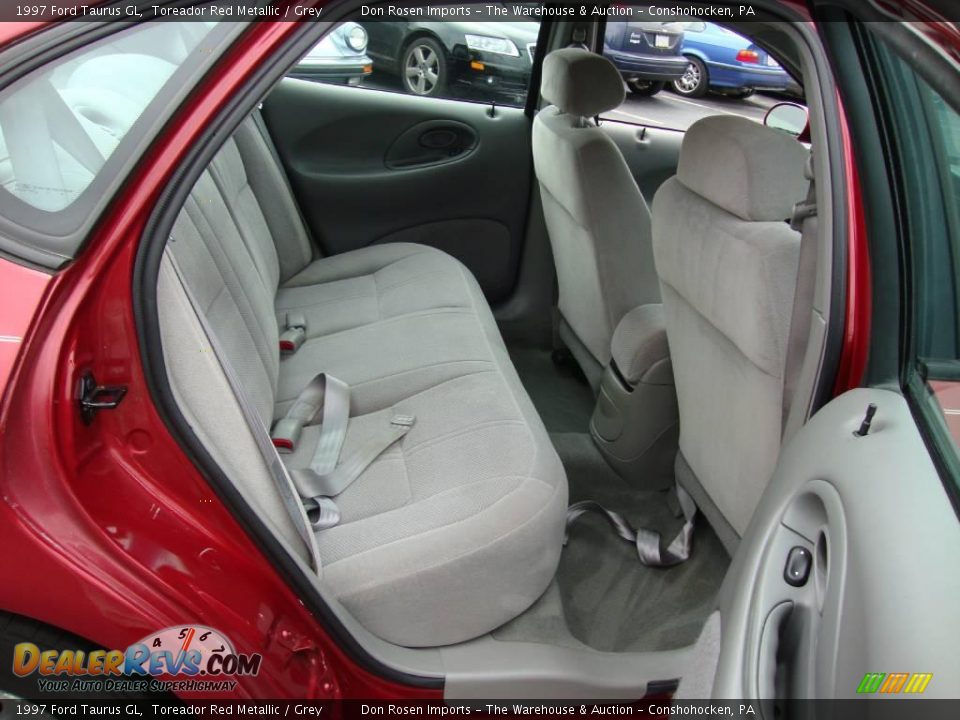 1997 Ford Taurus GL Toreador Red Metallic / Grey Photo #20