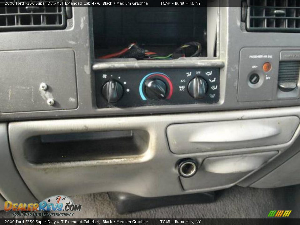 2000 Ford F250 Super Duty XLT Extended Cab 4x4 Black / Medium Graphite Photo #11