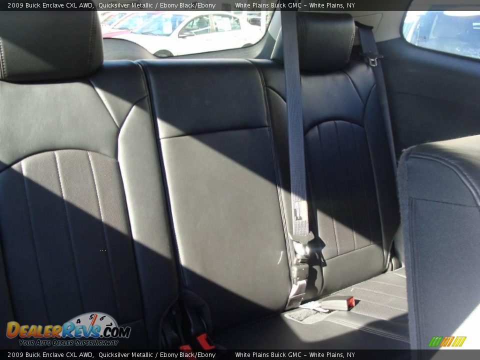 2009 Buick Enclave CXL AWD Quicksilver Metallic / Ebony Black/Ebony Photo #18