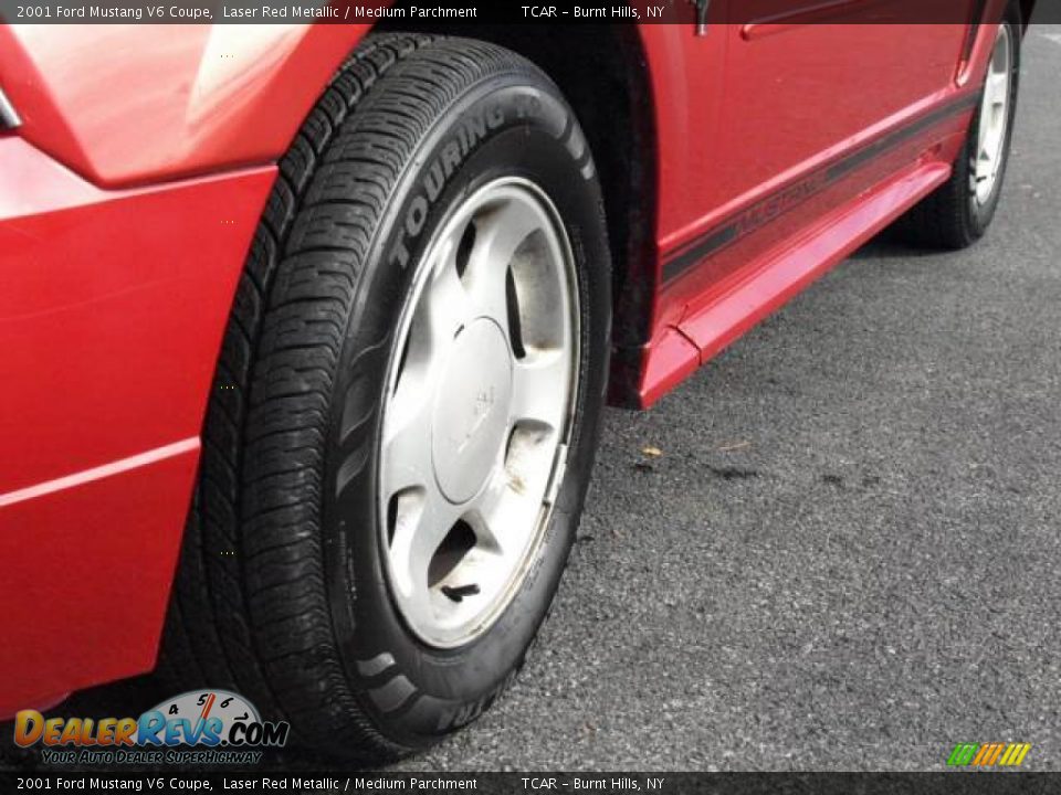 2001 Ford Mustang V6 Coupe Laser Red Metallic / Medium Parchment Photo #6
