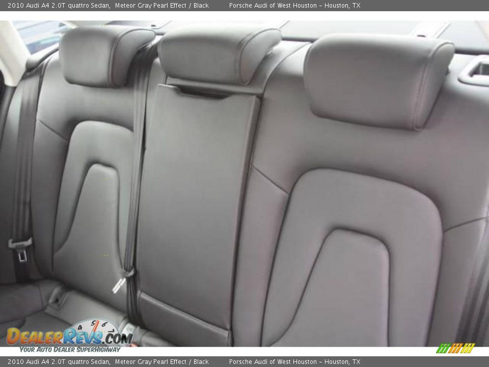 2010 Audi A4 2.0T quattro Sedan Meteor Gray Pearl Effect / Black Photo #7