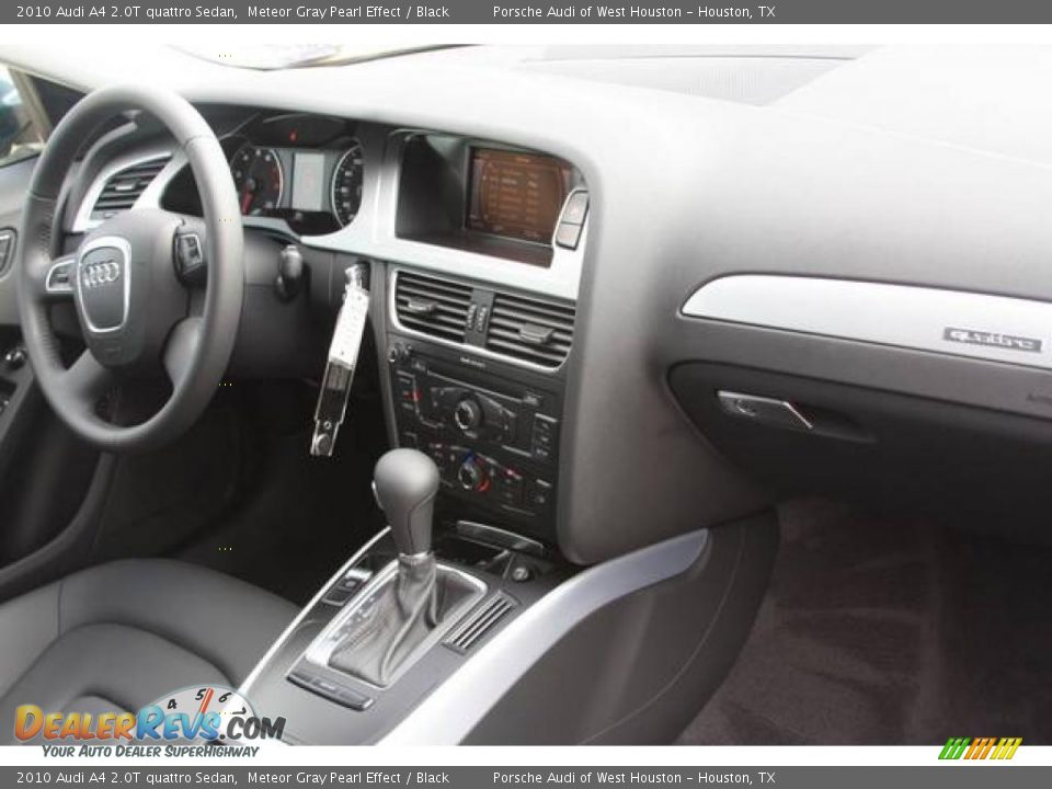 2010 Audi A4 2.0T quattro Sedan Meteor Gray Pearl Effect / Black Photo #12