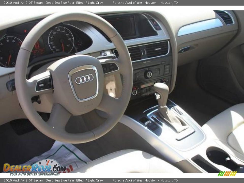 2010 Audi A4 2.0T Sedan Deep Sea Blue Pearl Effect / Light Gray Photo #5