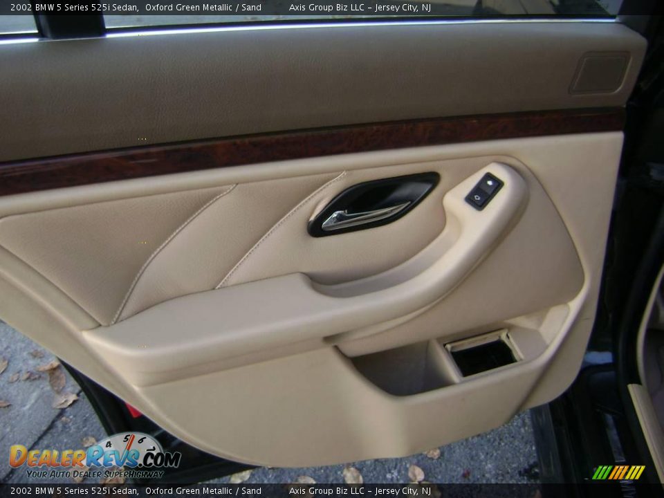 2002 BMW 5 Series 525i Sedan Oxford Green Metallic / Sand Photo #23