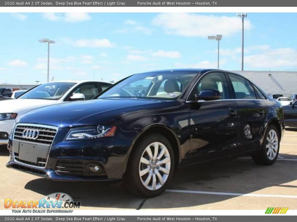 2010 Audi A4 2.0T Sedan Deep Sea Blue Pearl Effect / Light Gray Photo #8