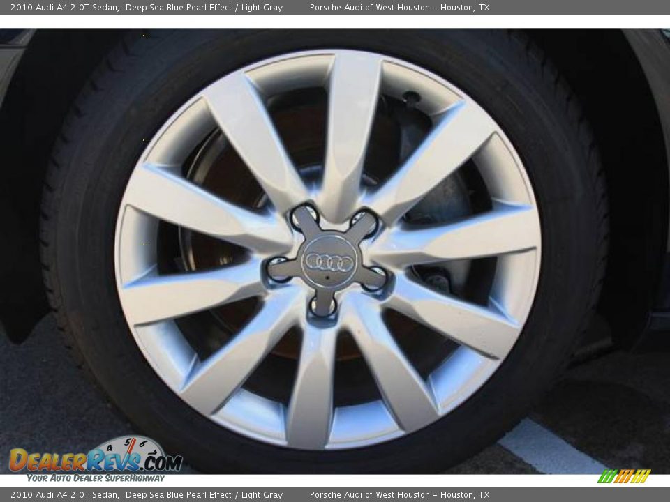 2010 Audi A4 2.0T Sedan Deep Sea Blue Pearl Effect / Light Gray Photo #9