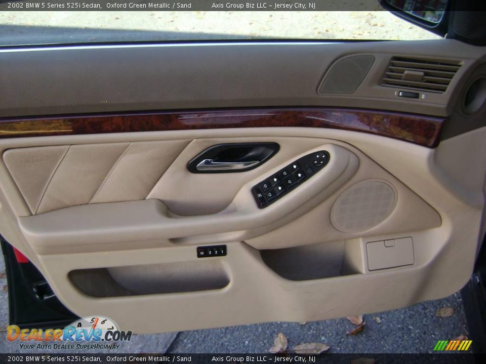 2002 BMW 5 Series 525i Sedan Oxford Green Metallic / Sand Photo #26